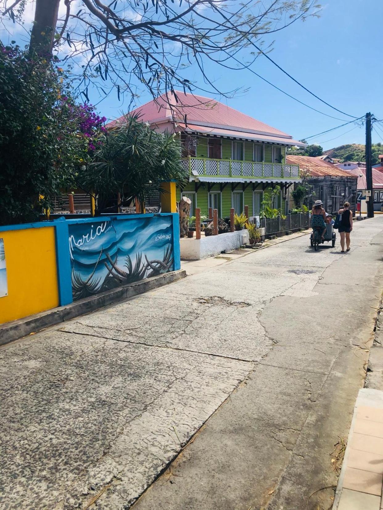 Habitation Santos 6 Personnes Terre De Haut Les Saintes Eksteriør bilde